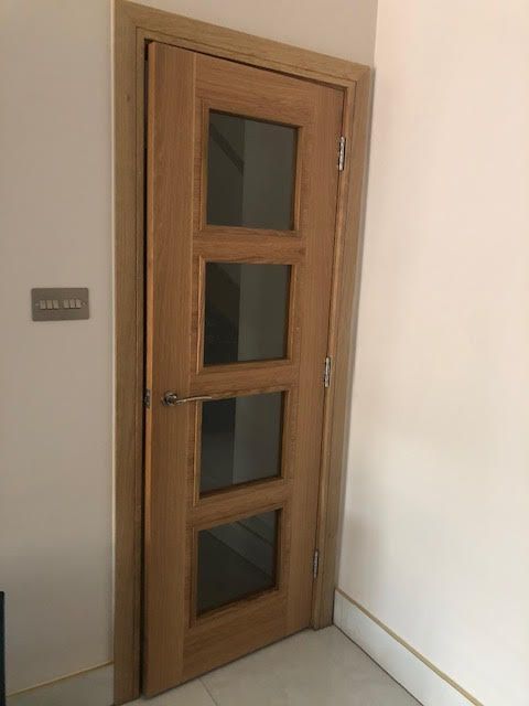 Internal Oak Vancouver Glazed Door With 4L Clear Glass Pre-Finished