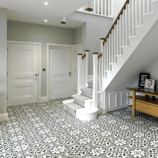 Liberty Osborne 3 Panel White Primed Internal Door